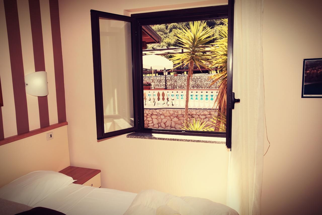 Fonte Di Bagnaria Hotel Santa Domenica  Kültér fotó